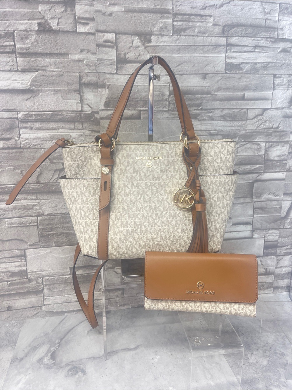 Michael Kors Sullivan TZ Crossbody & Wallet Set MK Signature Logo Vanilla/Acorn